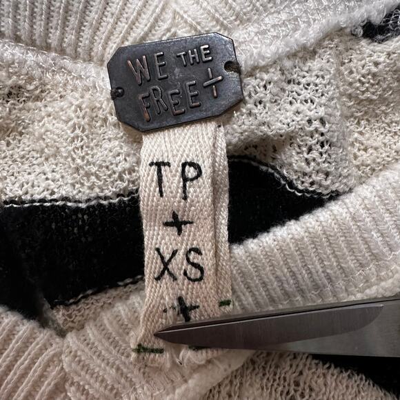 We‎ the Free V Neck Gauzy Crochet Fluffy Lou Striped Sweater Cotton Knit XS Top - Picture 2 of 9